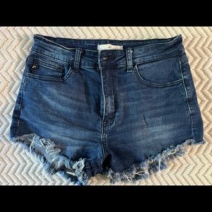 High Rise Frayed Shortie!